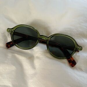 Olive Green Tortoise Round Frame Fashion Sunglasses